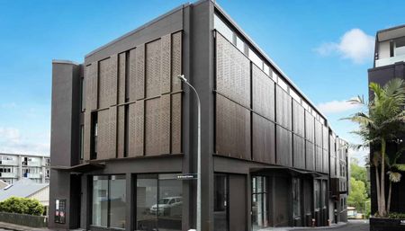 New Apartment building in Parnell - Photo 5