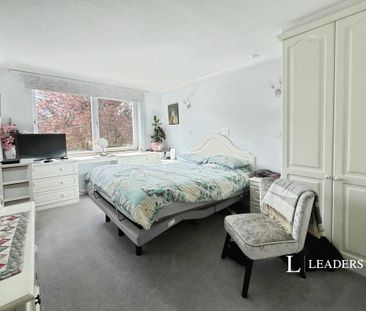 2 bedroom flat to rent - Photo 6