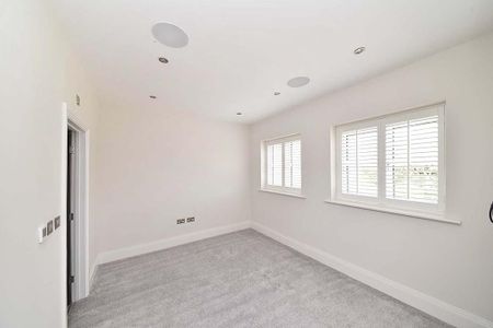 5 bedroom detached house to rent - Photo 5