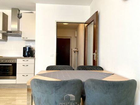 Nähe Center West: Sonnige 2-Zimmer-Wohnung inklusive Parkplatz mit sehr guter Anbindung! - Photo 3