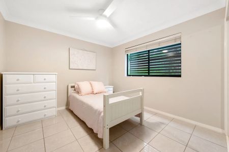 Modern Apartment with Breathtaking City & River Views - Photo 5