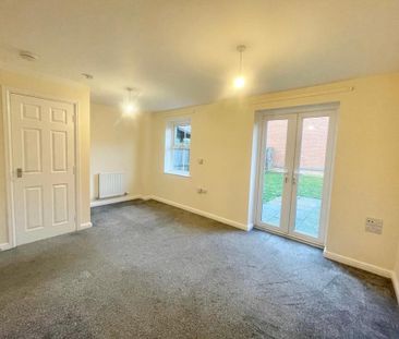 3 bedroom terraced house to rent - Photo 1