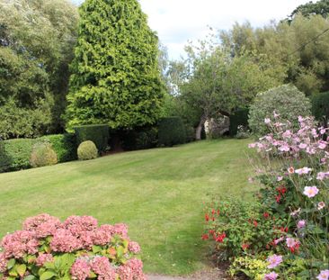 Charming Period Cottage TO LET In Holt - Photo 2