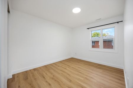 Fully Renovated 2-Bedroom Apartment in Sarnia – Modern &amp; Move-In Ready - Photo 5