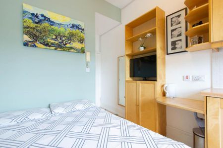 Flat 08 Claverton Street, Pimlico SW1V 3AX - Photo 2