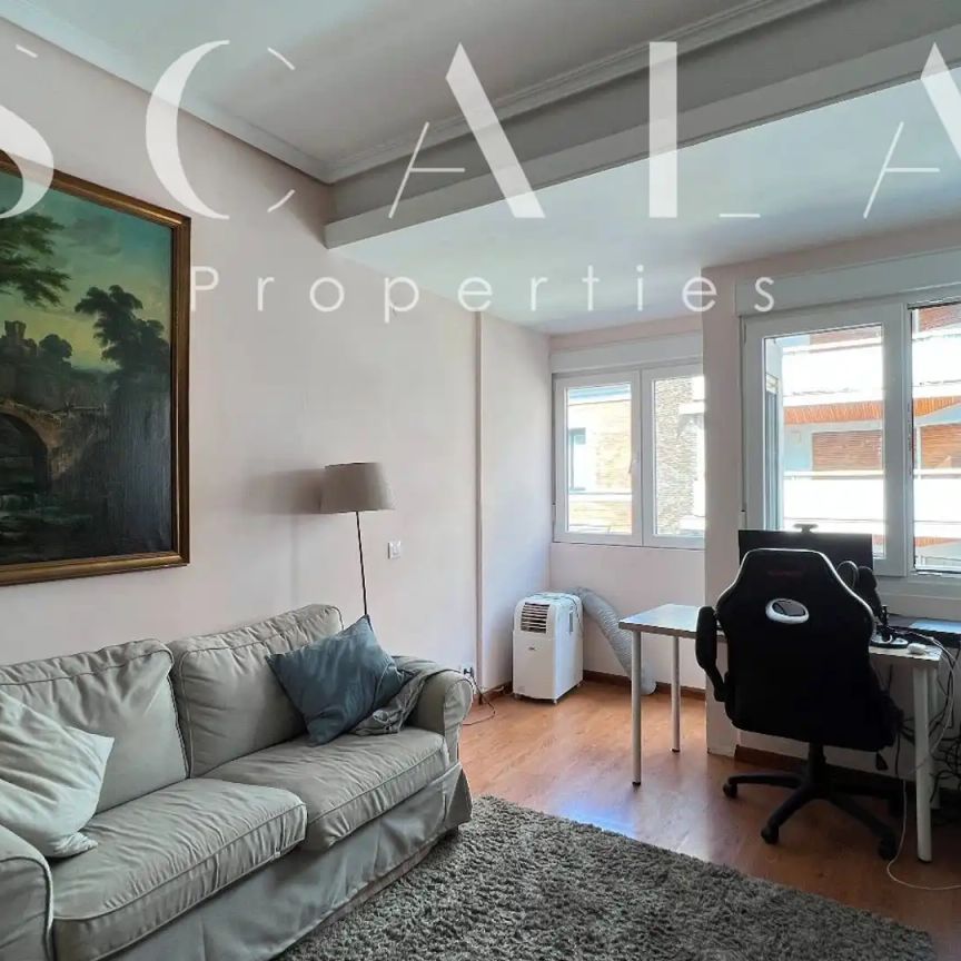 Piso de alquiler en Casado del Alisal, Jerónimos - Foto 1