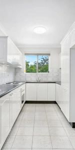 Bright And Spacious 2 Bedroom Unit - Photo 3