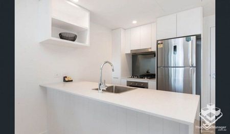Break Lease Opportunity â 1-Bedroom Gem in Ivy & Eve, South Brisbane - Photo 3