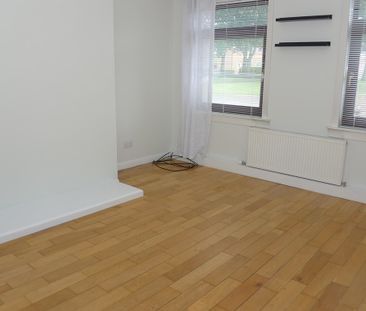 Property to let in Dundee - Photo 5