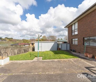 Well Maintained Large Family Home! - Photo 1