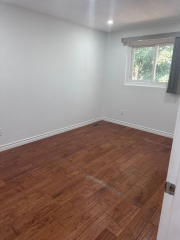 For Lease - 330 Ormond Drive, Oshawa, Ontario - Photo 4