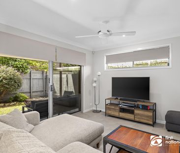 LOVELY HOME IN SOUGHT AFTER AREA OF THORNLANDS - Photo 1