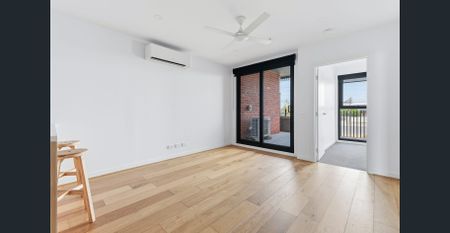 Apartment Perfection In Brilliant Position - Photo 2