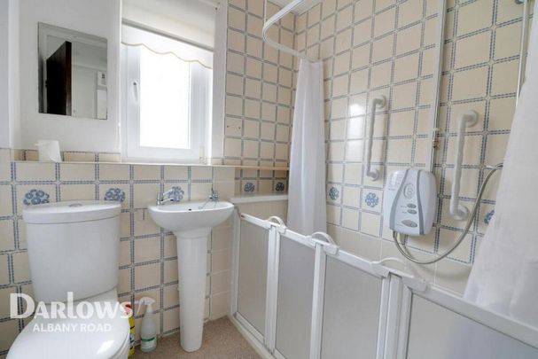 2 bedroom semi-detached bungalow to rent - Photo 1