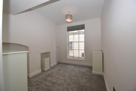 3 bedroom apartment to rent - Photo 3