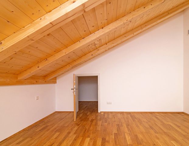 Bezugsfertig: Großzügiges und ruhiges Neubau-Reihenhaus nähe Rosenheim – ideal für München-Pendler - Photo 1
