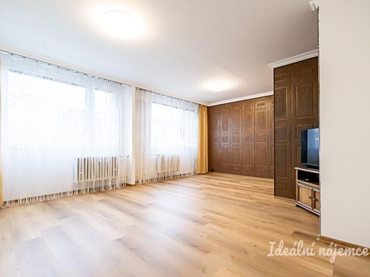 Pronájem bytuRenting an apartment 3+1, 92 m2 - Photo 1