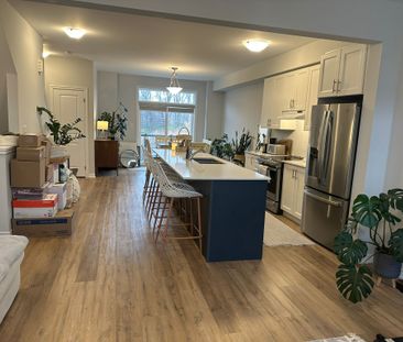 For Lease - 290 Equestrian Way Unit# 9, Cambridge, Ontario - Photo 4