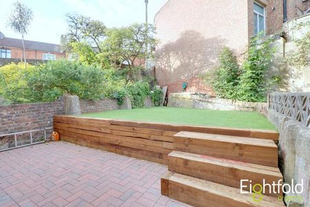Coombe Road, Brighton, BN2 - Photo 5