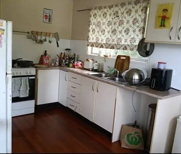 Indooroopilly - Photo 1