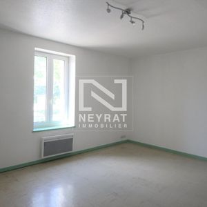 Location Appartement 3 pièces 75m² PIERRE DE BRESSE 71270 - Photo 3