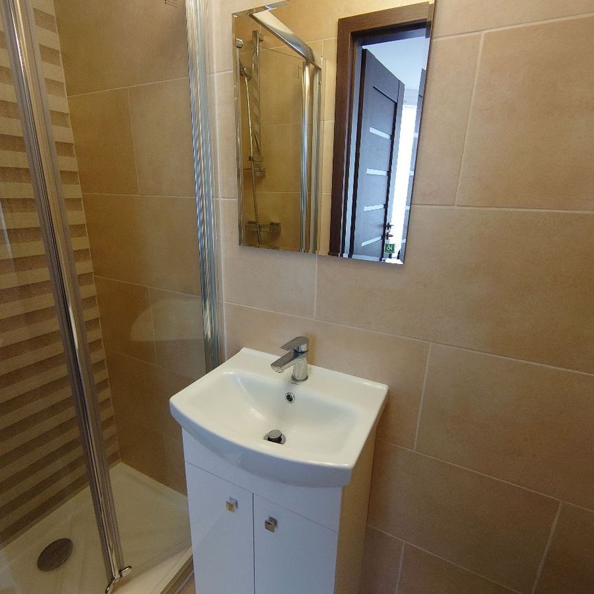 Langton Road. - Photo 1