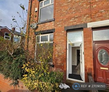 2 bedroom end of terrace house to rent - Photo 6