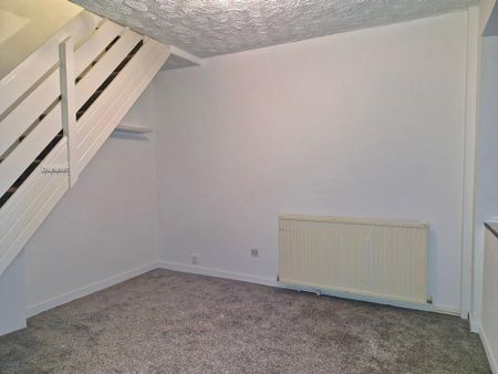 2 bedroom terraced house to rent - Photo 5
