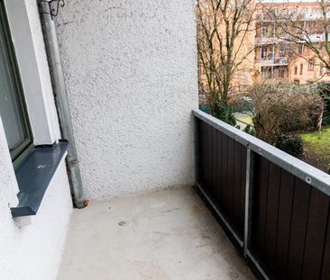 **Ruhige Single-Wohnung + Balkon + Tageslichtbad mit Wanne ** - Photo 1