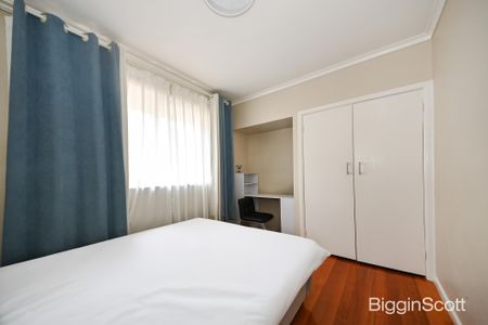 Immaculate in its presentation and prime in its location. - Photo 5