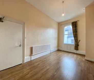 1 bedroom Flat To Let - Photo 4