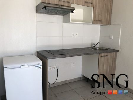 T2 AVEC JARDIN ET PARKING - Photo 3