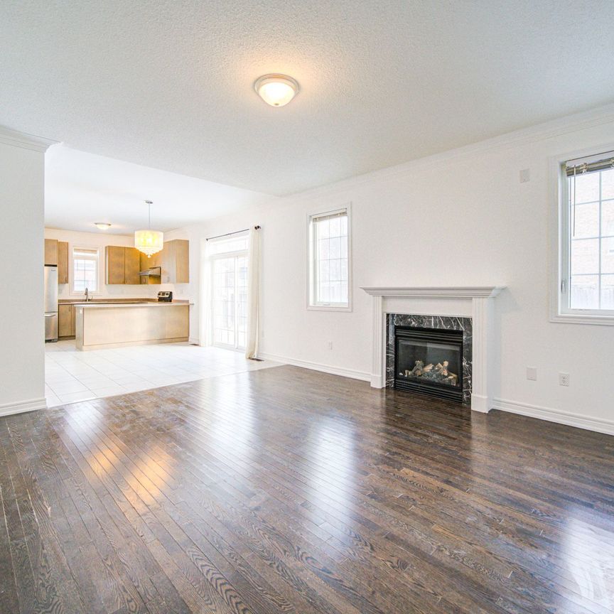 For Lease - 1137 Quick Street, Newmarket, Ontario - Photo 1