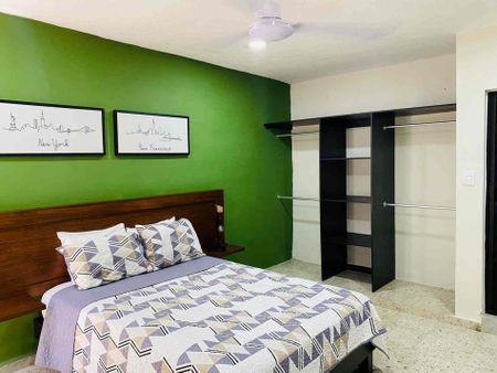 Hermoso departamento amueblado, en planta baja, con excelente ubicación. - Photo 4