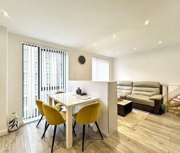 1 bedroom flat to rent - Photo 2