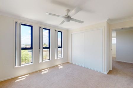 2/13A Wilton Drive, East Maitland NSW 2323 - Photo 4