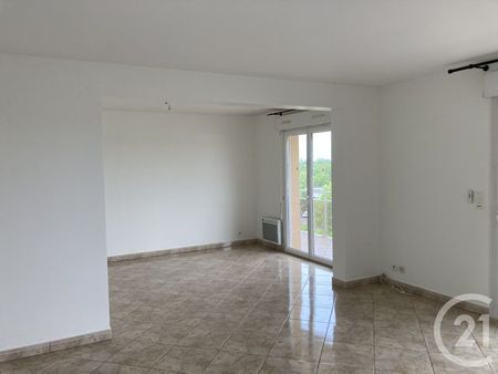 Appartement à louer 4 pièces - 108 m2 CHATEAUROUX - 36 - Photo 3