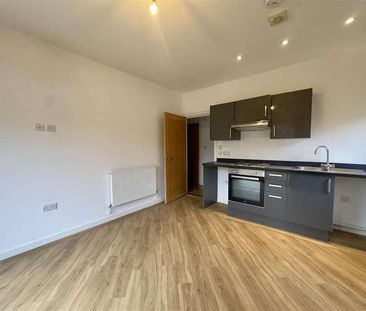 Furze Court, Wickham Road, Fareham, PO16 - Photo 6