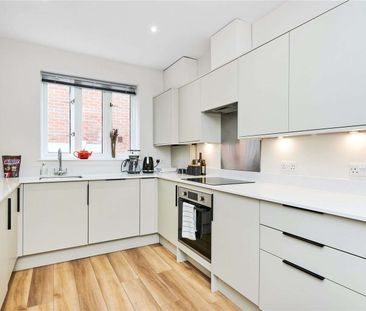 A fantastic modern two bedroom apartment with off-street parking. - Photo 4