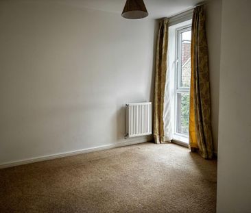 4 bedroom townhouse to rent - Photo 3