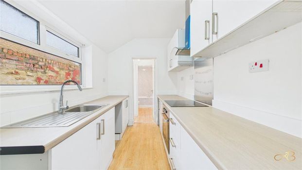 2 bedroom terraced house to rent - Photo 1