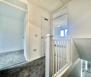 2 bedroom semi-detached house to rent - Photo 5