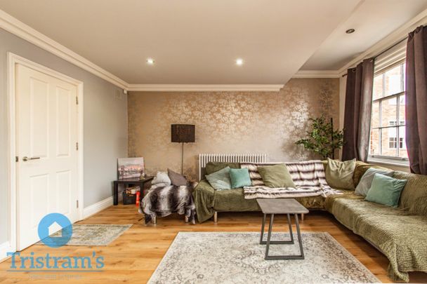 References Pending - 2 bed Penthouse - Photo 1
