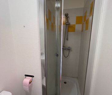 Location Appartement 1 pièce 31m² - Photo 2