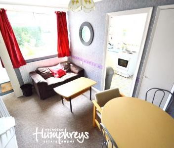 Aldykes, Hatfield, AL10 - Photo 1