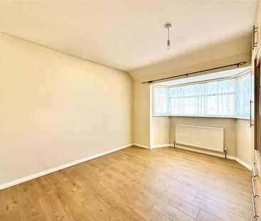 3 bedroom end of terrace house to rent - Photo 6