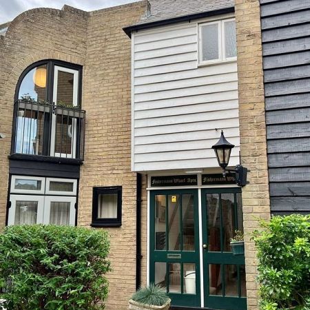 Fishermans Wharf, The Quay, Sandwich, CT13 9RU, Kent - Photo 4