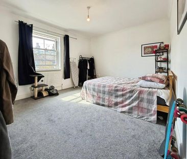 2 bedroom end of terrace house to rent - Photo 5