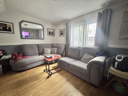 Hudson Close, Bradford - Photo 5