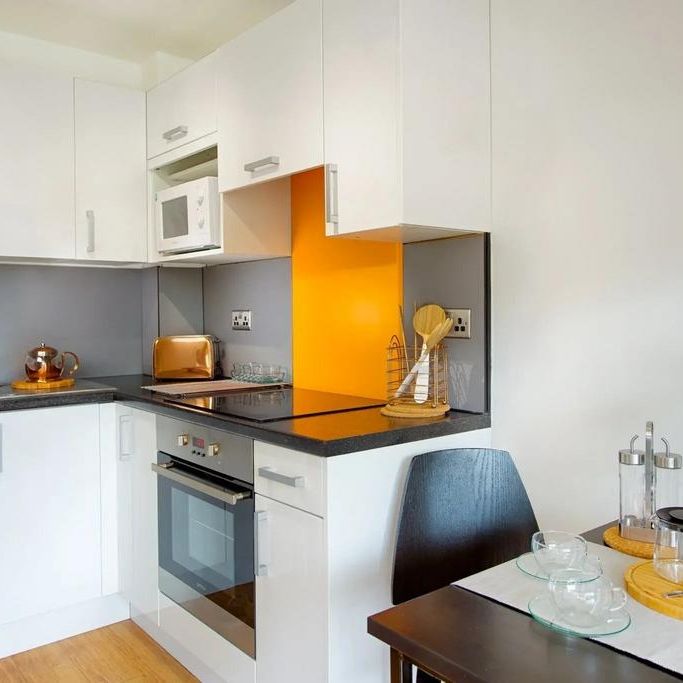Studio to rent - Photo 1